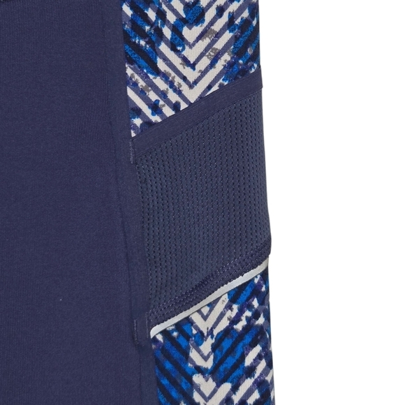 Athleta Revolve Stride Mid Rise Capri Indigo Floral Panel Leggings Size Medium - Picture 3 of 10